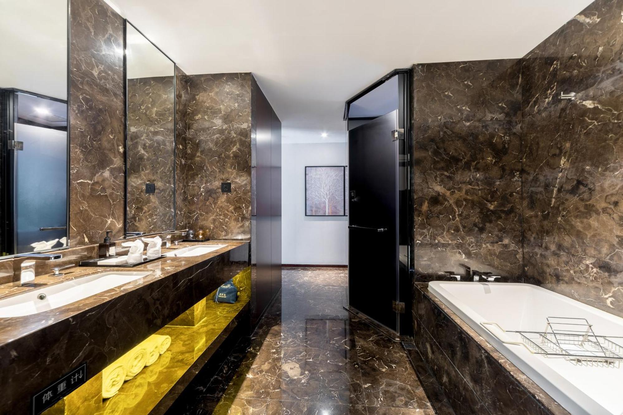 Zhonghao International Hotel Shenzhen Exterior photo